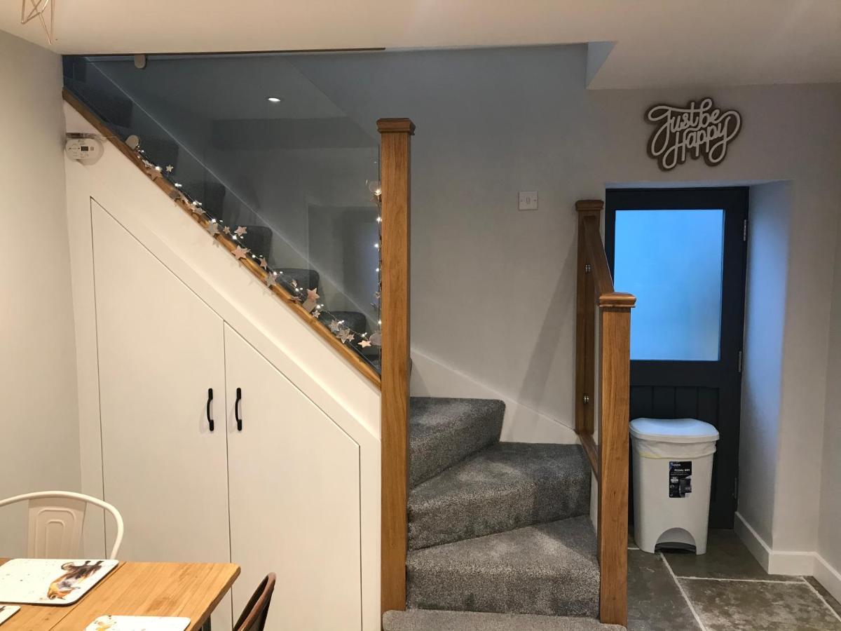 Rustic Retreats Jacks Cottage With Hot Tub & Alpaca Walking Experiences Matlock  Exterior photo